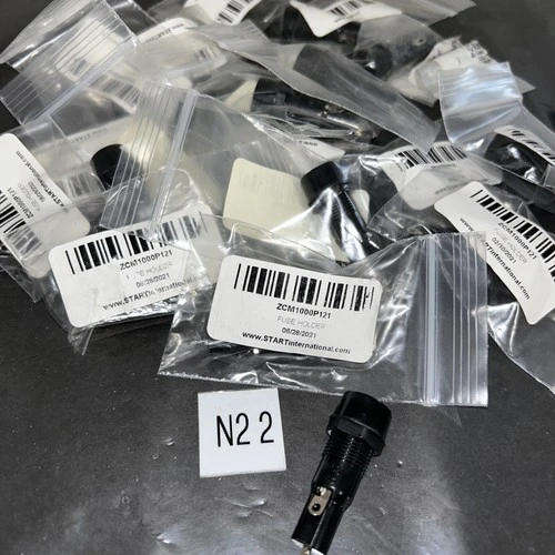 ZCM1000P121 Fuse Holder *LOT OF 19* Fast Shipping! + Warranty