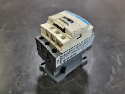USED TELEMECANIQUE LC1D09F7