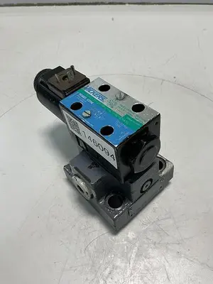 USED VICKERS DG4V-3S-2A-M-U-HL7-60-EN490