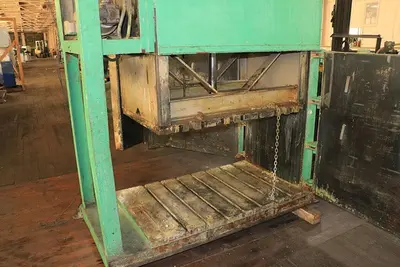 GENERAL HYDRAULICS MODEL 314-48L-16  VERTICAL BALER