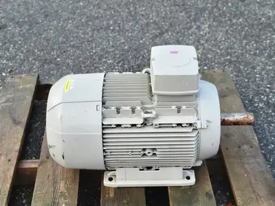 25 hp, 575 volts, 3560 rpm, 160L Electric Motor