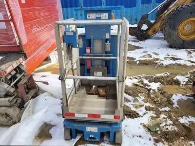 USED 2015 GENIE GR-15