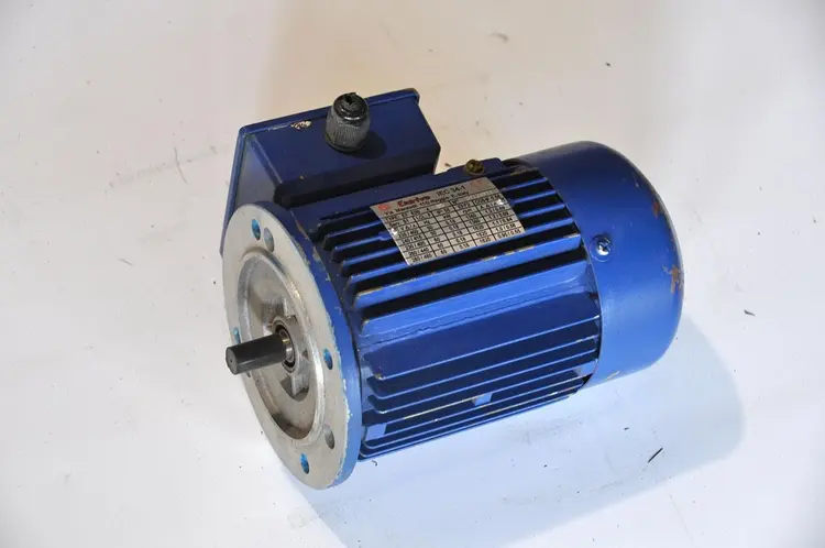 Used ZM ELDRIVE MOTOR 0,18 KW Parts | Apt International N.V #364484