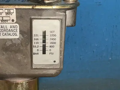 Used BARKSDALE C96123 Pressure Switches Ohio US | HGR 24 #1474827