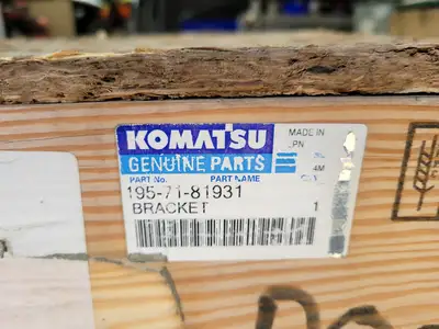 NEW KOMATSU 195-71-81931