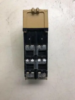 USED ALLEN-BRADLEY 700-PK400A1