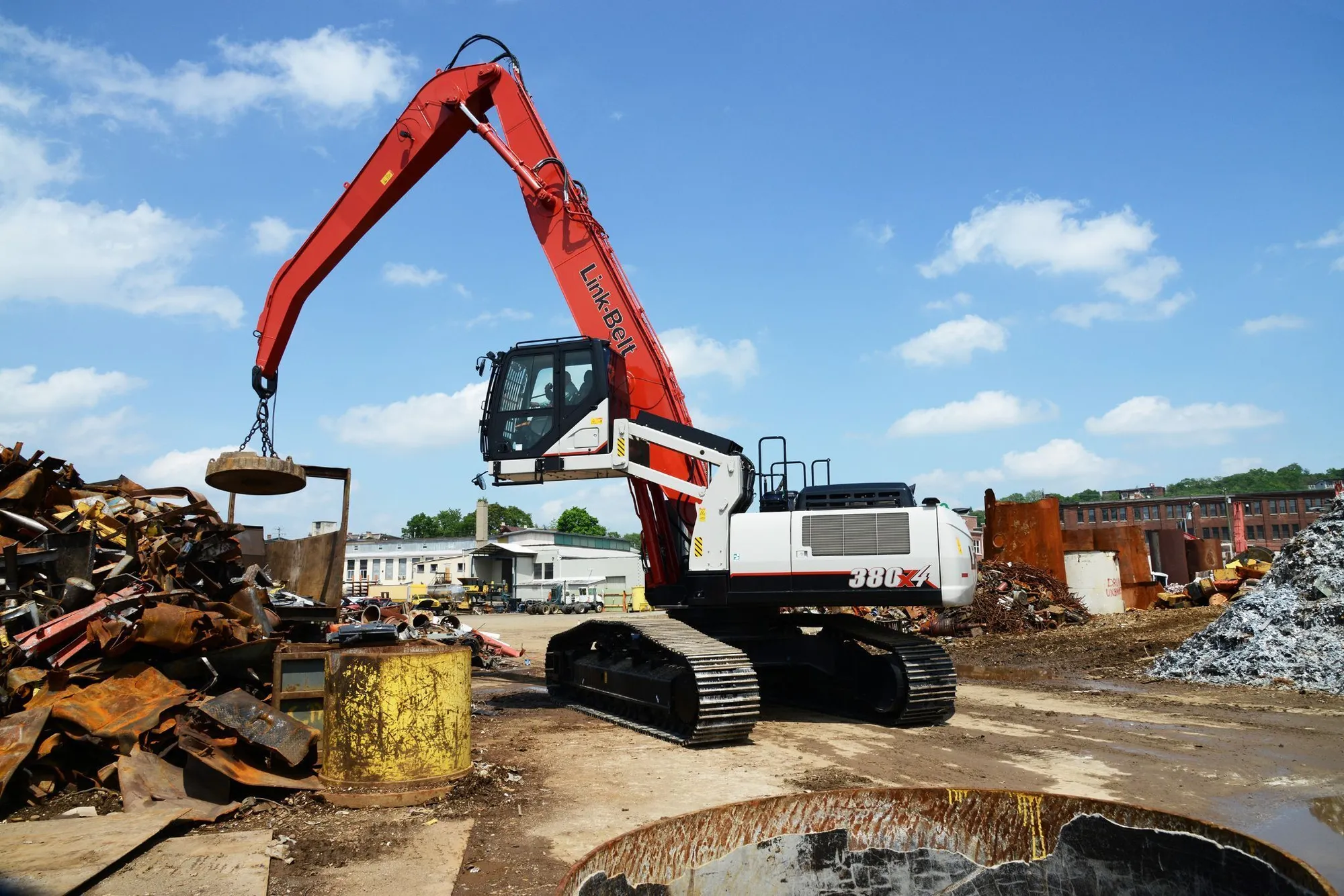 NEW LINK BELT EXCAVATORS 380 X4 MATERIAL HANDLER
