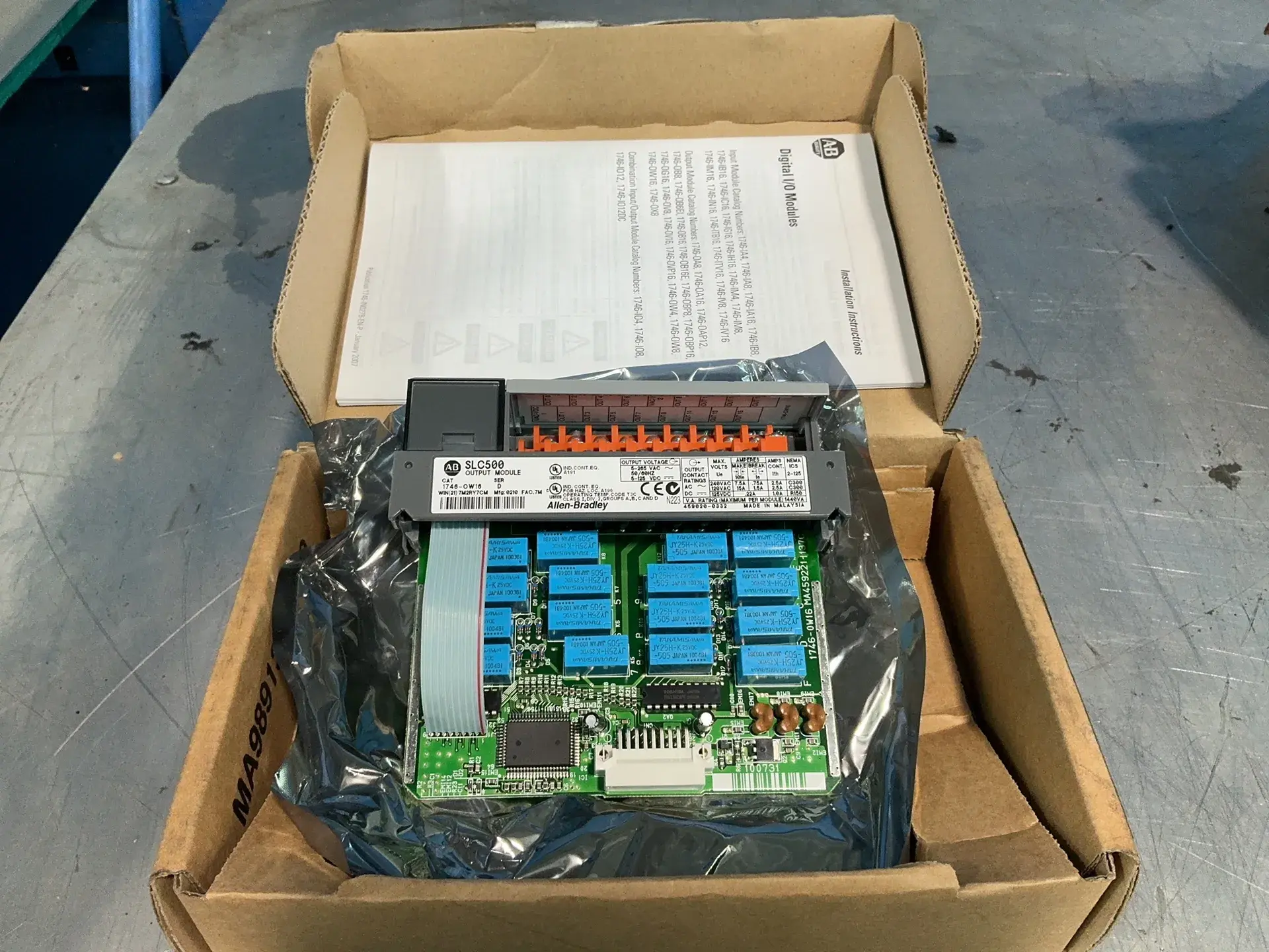 Used ALLENBRADLEY 1746OW16 Input / Output Modules Ohio US | HGR 24 #1345357