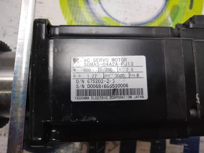 USED YASKAWA FUJI NXT SGMAS-04A2A-FJ13