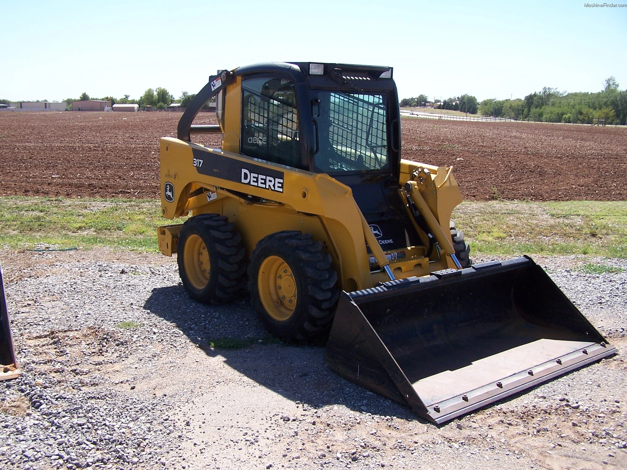 USED 2022 Deere 317