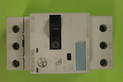 USED SIEMENS 3RV1011-1CA10