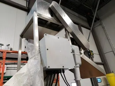 9' High Z-Style Incline Conveyor