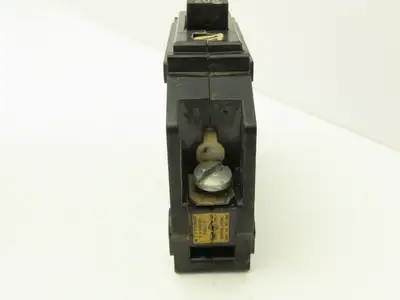 General Electric TQ1120 Circuit Breaker Type TQ 20 Amp 120/240VAC 1P Lot of 15