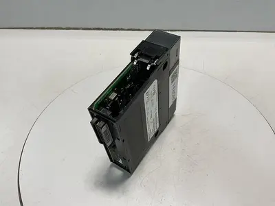 USED ALLEN BRADLEY 1756-IV32/A