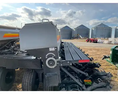 Used CRUSTBUSTER _UNKNOWN_ No-Till Drills Iowa US | Keast Enterprises #1360247