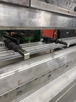 Used STANDARD AB325-12 W/ALL STANDARD FEATURES Press Brakes Washington US | Sanson Machinery Group #1298184