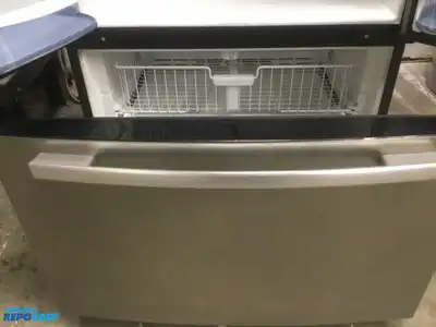 USED WHIRLPOOL GOLD FRENCH DOOR FREEZER ON BOTTOM STAINLESS STEEL REFRIGERATOR ENERGY STAR HIGH EFFICIENCY