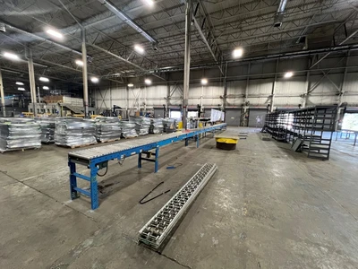 Accuglide 22 in. x 50 ft. Live Roller Conveyor
