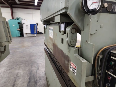 Used 1900 FJ EDWARDS 35T 80 Press Brakes Illinois US | Revelation Machinery #1360740
