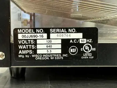Used Wisco Used Wisco 690-16 Countertop Heated Warmer Display Case 120V Countertop Display Warmers Illinois US | Falcon Restaurant Supply #1375033