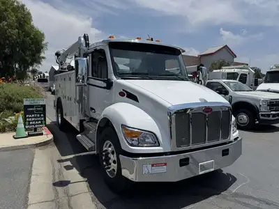 New | in-Stock 2026 PETERBILT 537 Service & Utility Trucks California US | Commerce Truck Equipment Sales #1548791