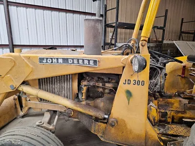 JOHN DEERE 300BD BACKHOES | Turner's Machinery (3)