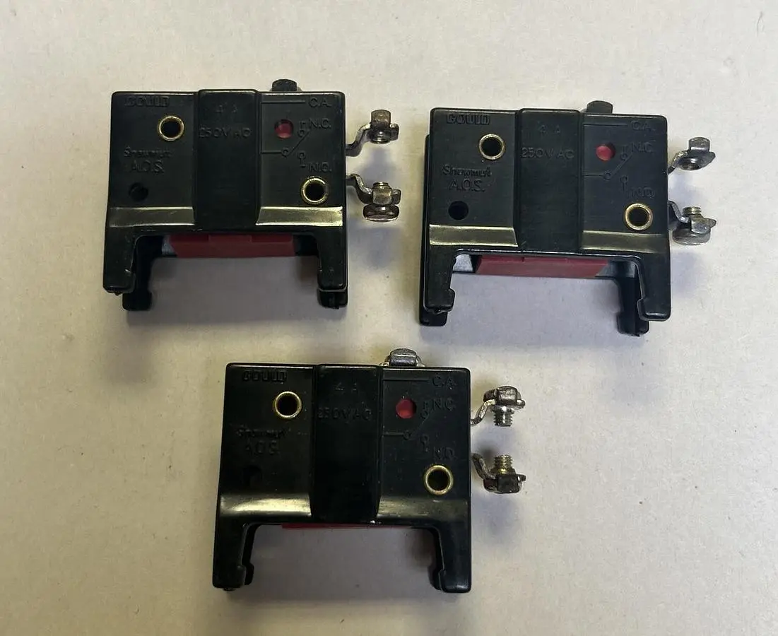 New | in-Stock SHAWMUT AOS-Q Relays & Switches | Surplus Asset Holdings #1205636
