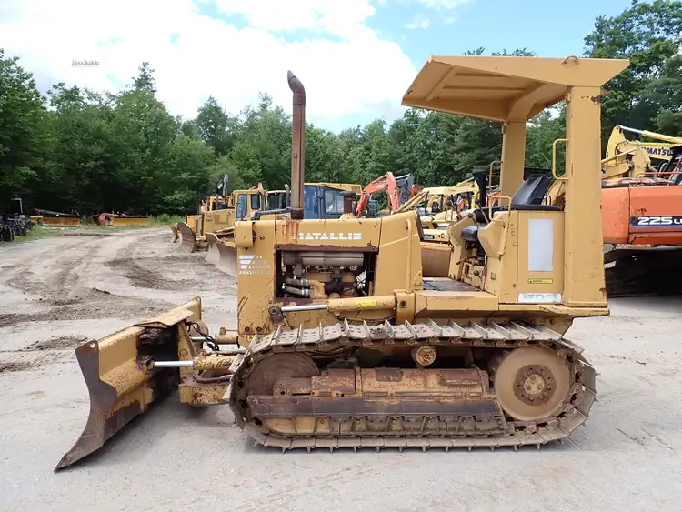 Used 1986 FIATALLIS FD5 Crawler Dozers Massachusetts US | Brookside Equipment Sales #1422140