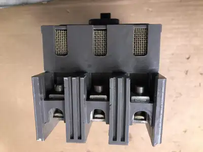 Westinghouse MARK 75 HF4015 15A 3 Pole High Frame Circuit Breaker 600VAC