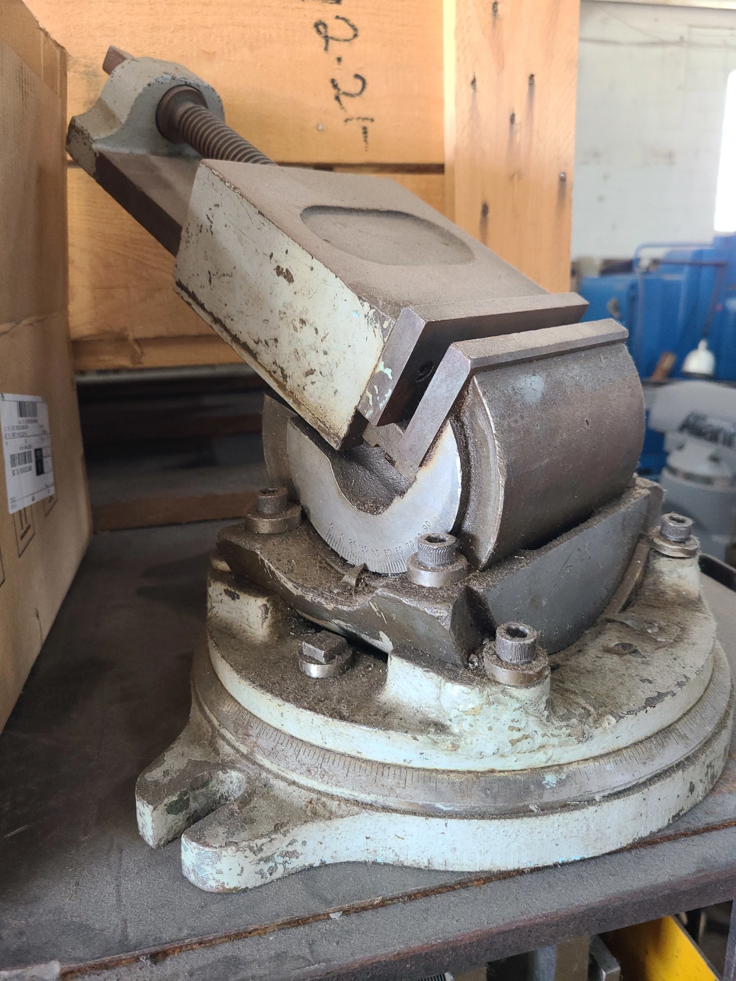 USED HEAVY DUTY UNIVERSAL DOUBLE COMPOUND 3WAY VISE