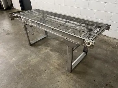 New Wave 6'L Wire Solomon Conveyor
