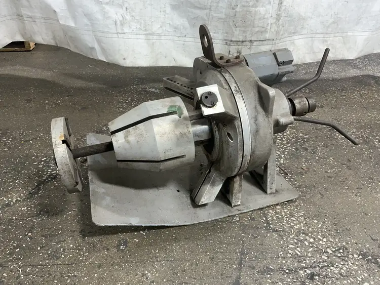 Used TRITOOL CO 712 Pipe Bevelers Ohio US | HGR 24 #1230629