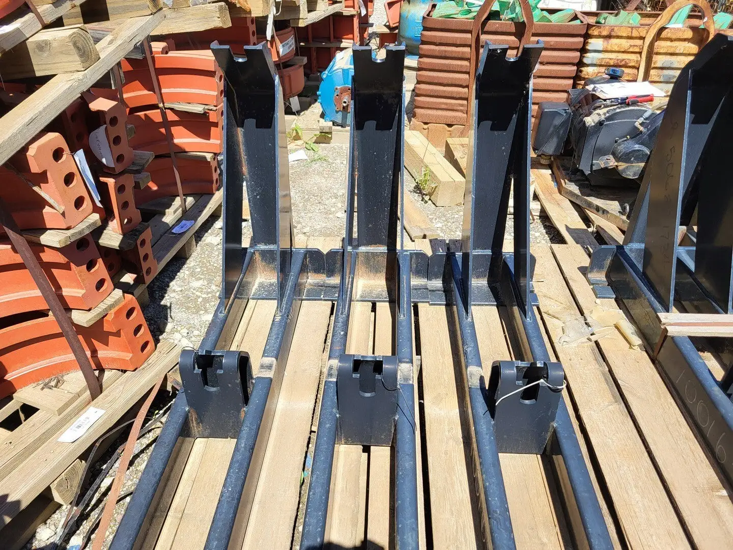 8ft. Conveyor Idler - Bracket Only