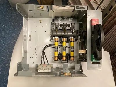 USED ALLEN-BRADLEY 2192F-BJC-24R-111 Q
