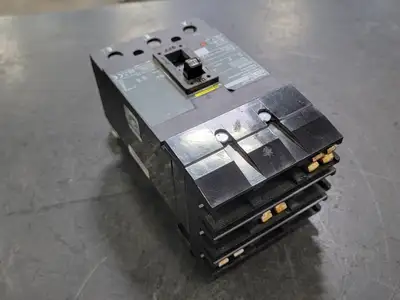 NEW SQUARE D QGA32150