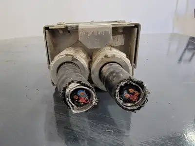 USED PASS & SEYMOUR 7833-MD