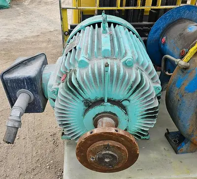USED 1993 GOULDS 3196XL