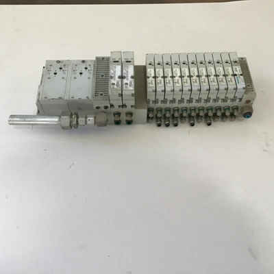 Numatics 051BA/I51BA/122BA Series 14 Valve Manifold w/ 2 239-2057 Mods
