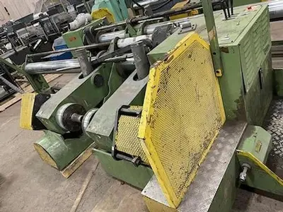 100” WIDE PASABAN SHAFTLESS FLOOR PICK UNWIND STAND 60" DIAMATER (2 AVAILABLE)