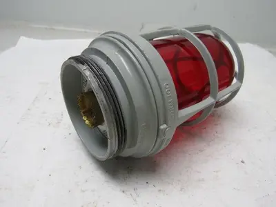 Appleton VU-100 R Alum V51 Guarded Red Globe Fixture Adapter Socket Home Studio