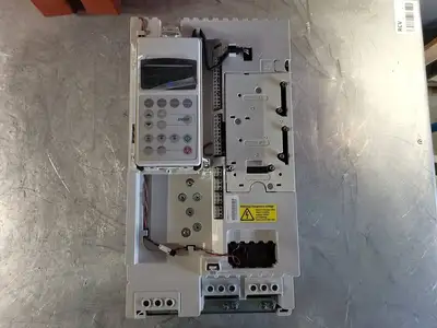 NEW ABB ACS800-U1-0011-7