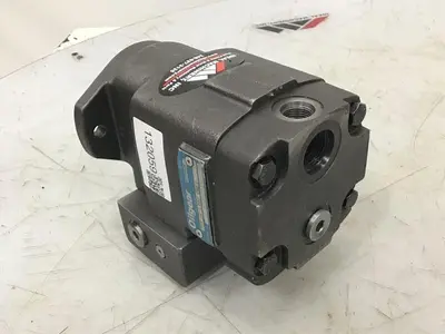 USED OILGEAR PVW 10 LSAY CNSA