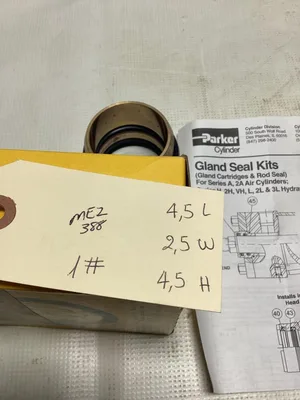 Parker RG2AHL0201; 2″ Hydraulic Rod Gland Cylinder Kit -NIB