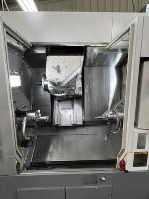 USED 2010 OKUMA MULTUS B200W