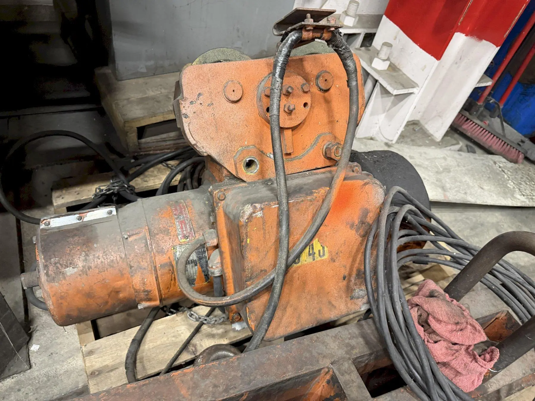 CRANE HOIST: YOBRO #25270