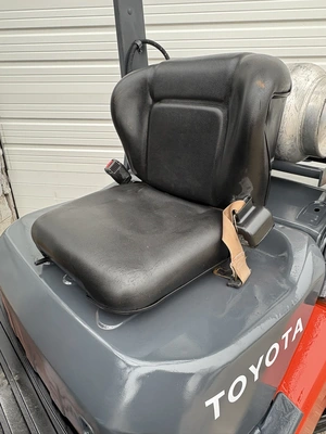 USED 2013 TOYOTA 8FGU25
