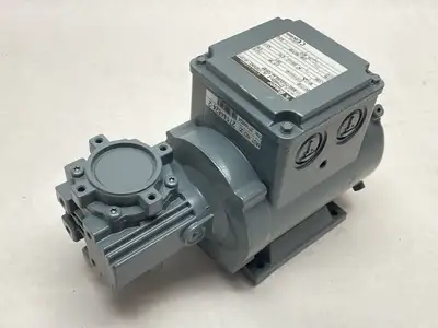 New | in-Stock Bauer Gear Motor 200RPM 0.12kW 6.75:1 Ratio 27144824-2 Gearmotors Michigan US | Maverick Industrial Sales #1394888
