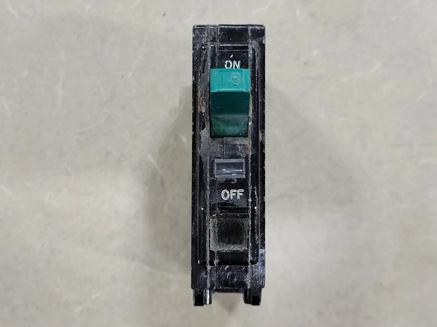 USED SQUARE D QO115
