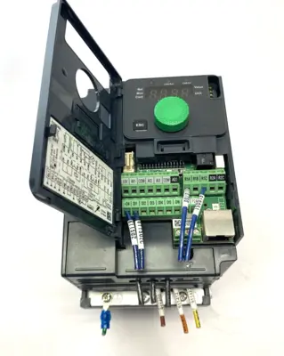 Used Schneider Electric Altivar Machine ATV320 Variable Speed Drive 3-ph Variable Speed Drives Michigan US | Maverick Industrial Sales #1402081
