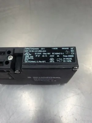 USED Schmersal AZM 161SK-12/12rk-024